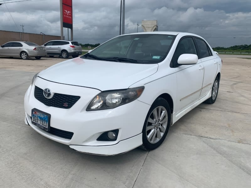 Toyota Corolla 2010 price $7,500