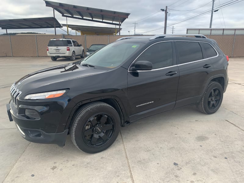 Jeep Cherokee 2015 price $9,600