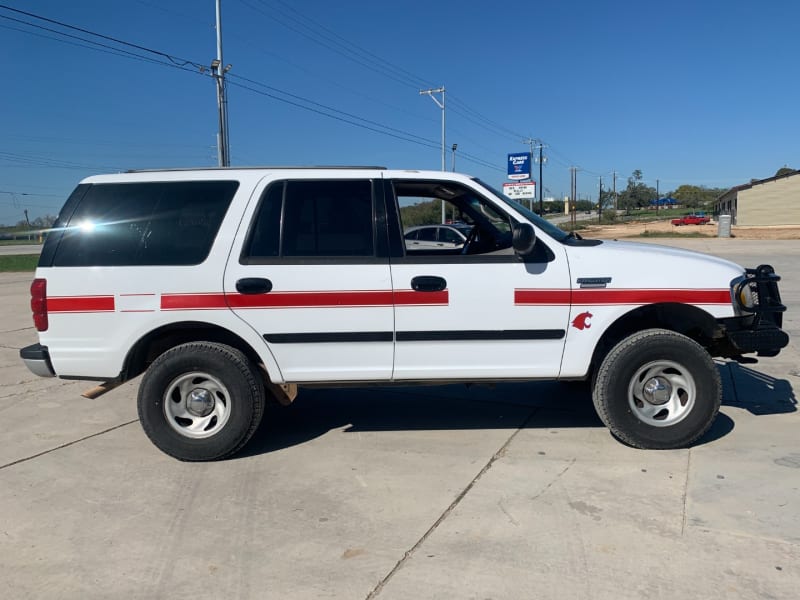 Ford Expedition 2000 price $4,800