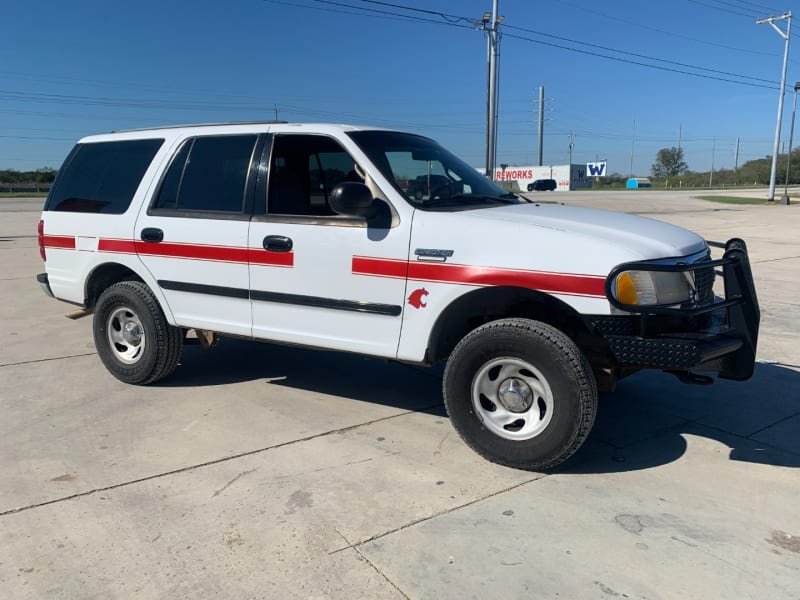 Ford Expedition 2000 price $4,800