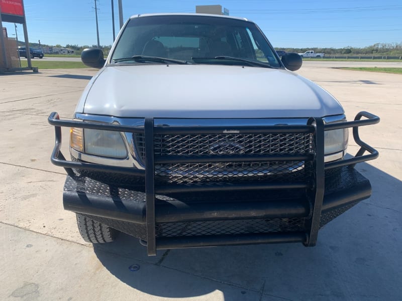 Ford Expedition 2000 price $4,800