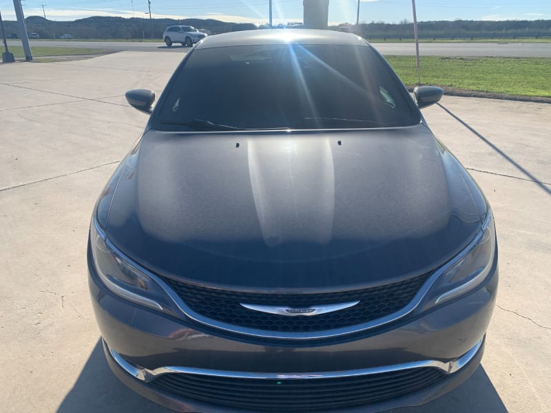 Chrysler 200 2015 price $9,500