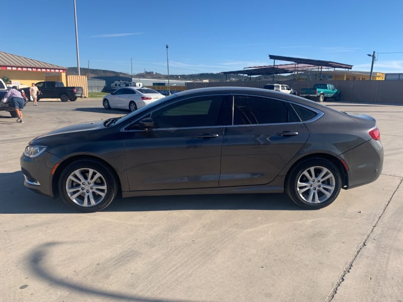 Chrysler 200 2015 price $9,500