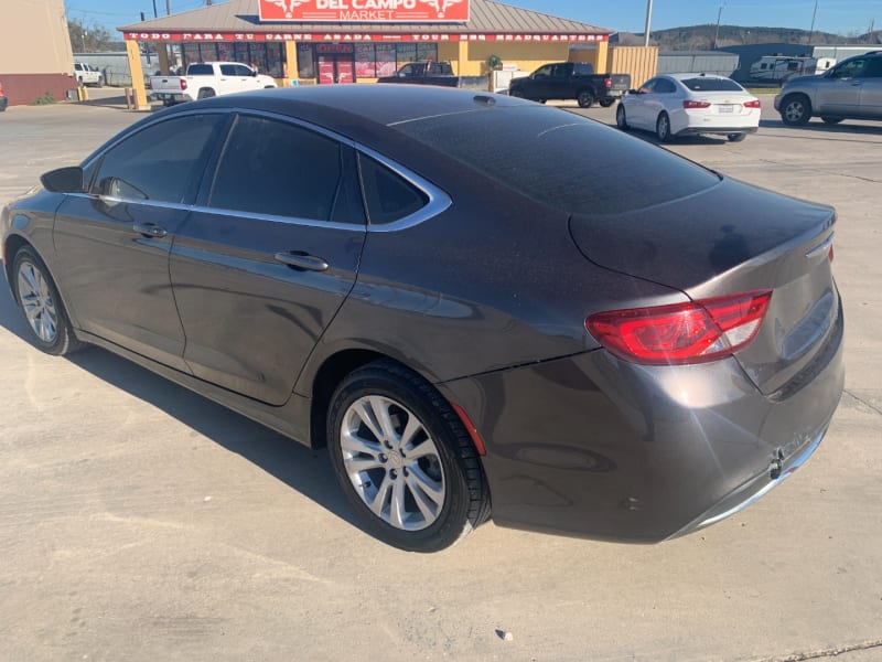 Chrysler 200 2015 price $9,500