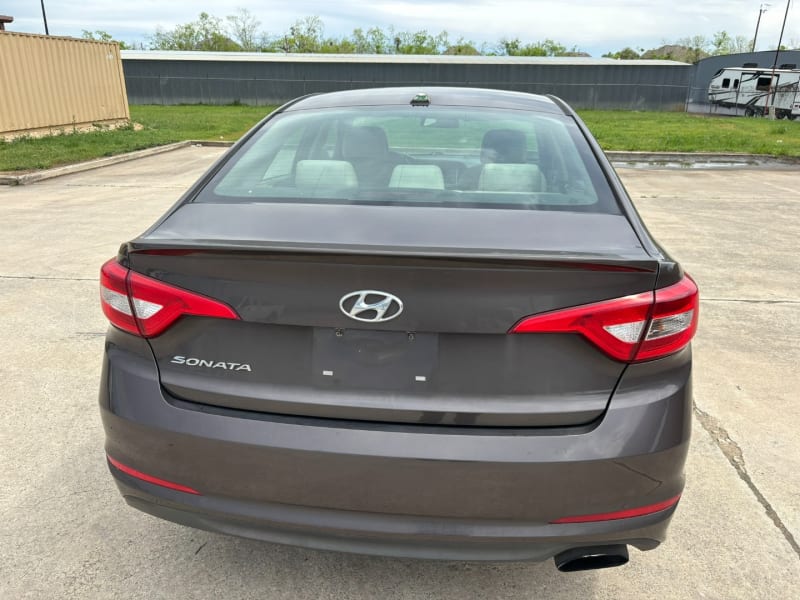 Hyundai Sonata 2016 price $9,500