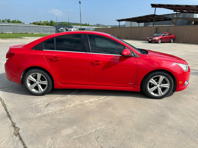 Chevrolet Cruze 2014 price $8,900