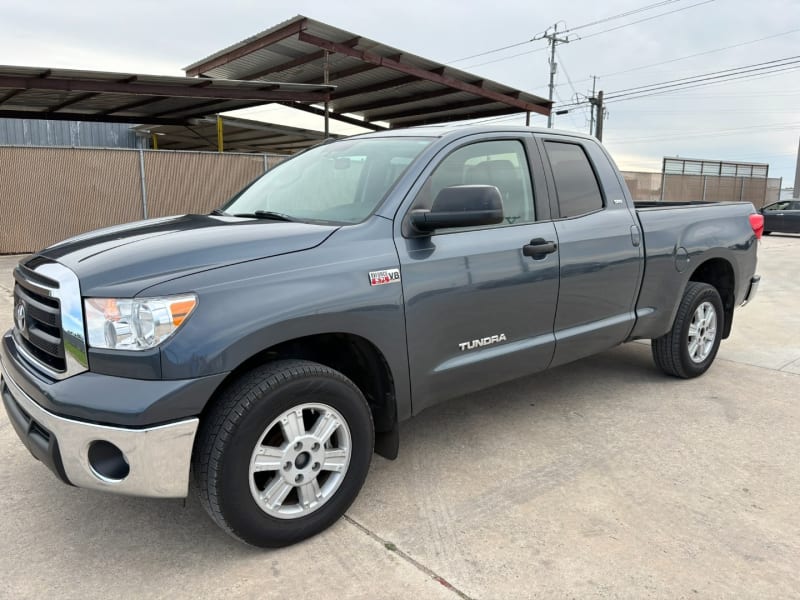 Toyota Tundra 2010 price $10,995