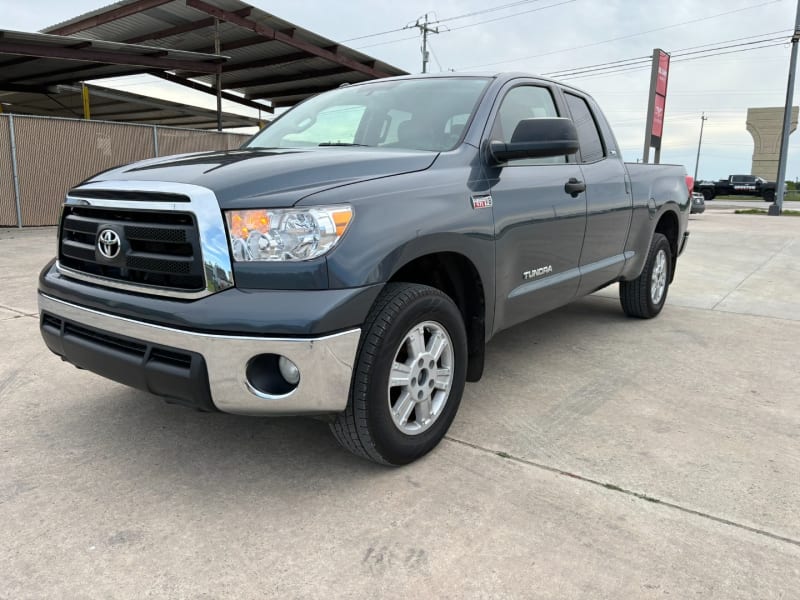 Toyota Tundra 2010 price $10,995