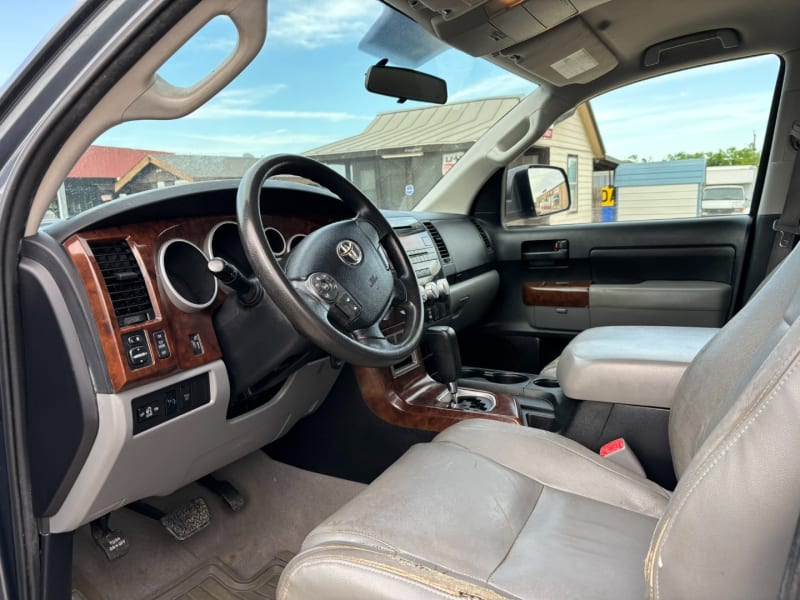 Toyota Tundra 2010 price $10,995