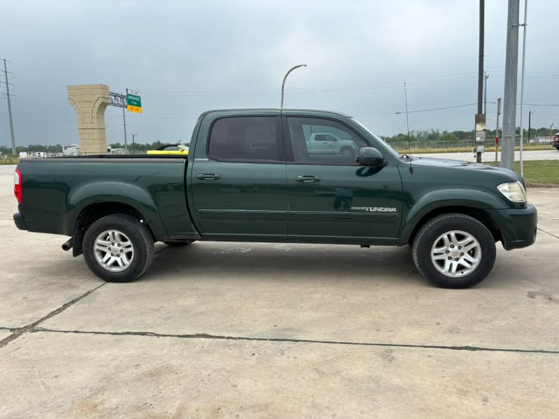 Toyota Tundra 2004 price $10,900