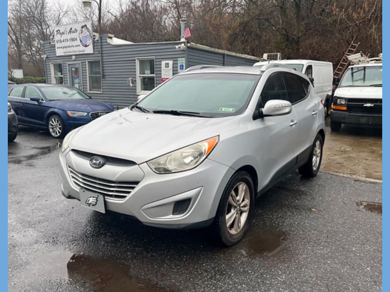 Hyundai Tucson 2012 price $9,000