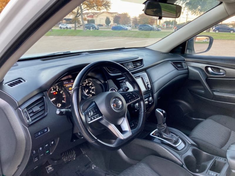 Nissan Rogue 2020 price $17,499