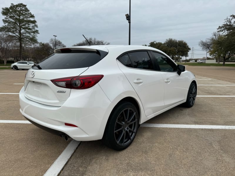 Mazda Mazda3 5-Door 2017 price $14,999