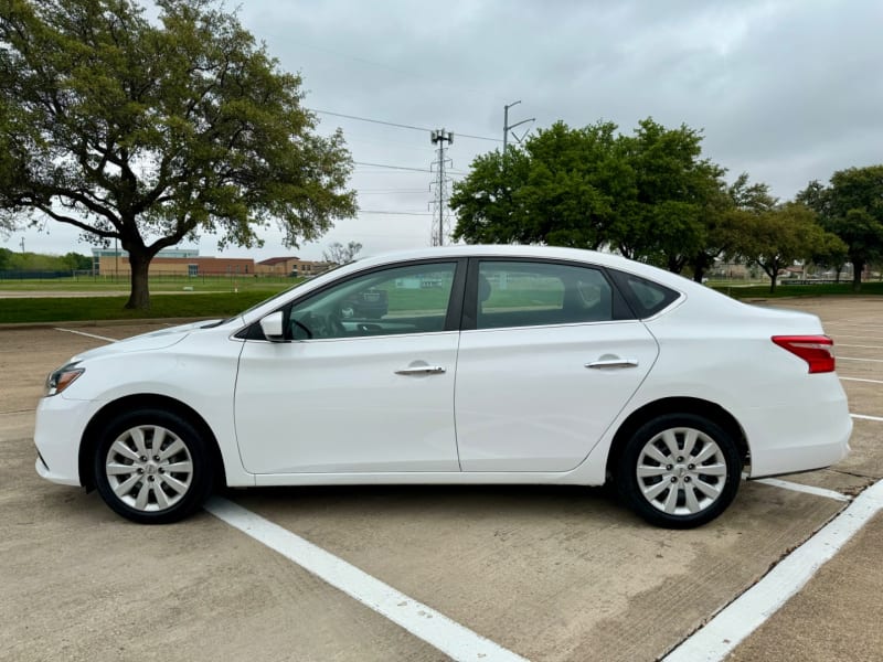 Nissan Sentra 2019 price $12,999