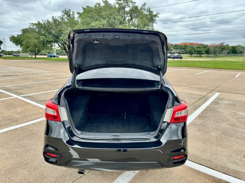 Nissan Sentra 2019 price $12,999