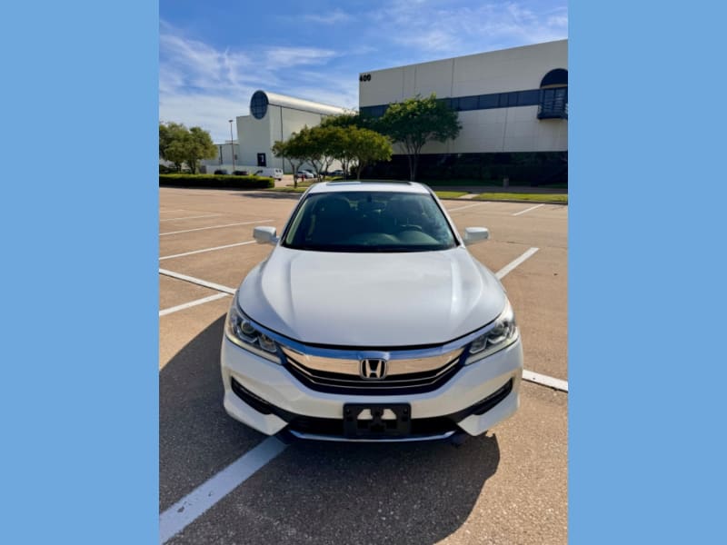 Honda Accord Sedan 2017 price $15,999