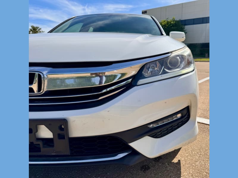 Honda Accord Sedan 2017 price $15,999