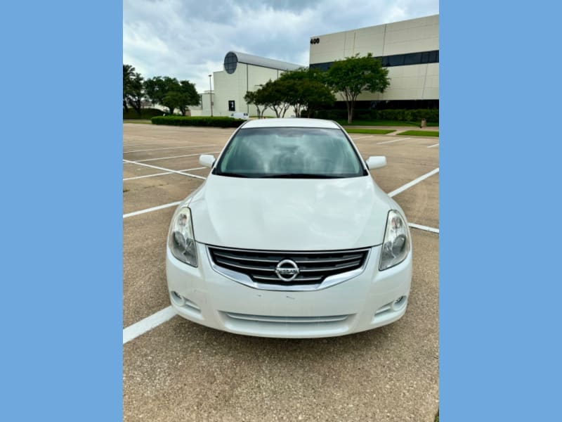 Nissan Altima 2011 price $5,499