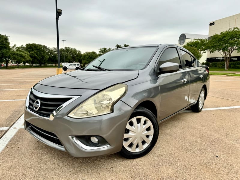 Nissan Versa Sedan SV 2019 price $10,999