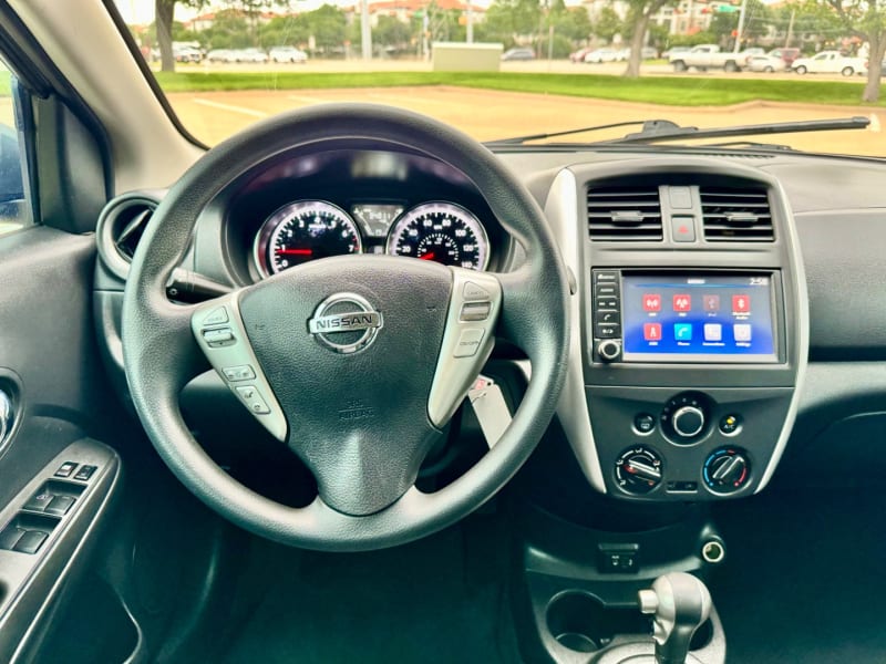 Nissan Versa Sedan SV 2019 price $10,999