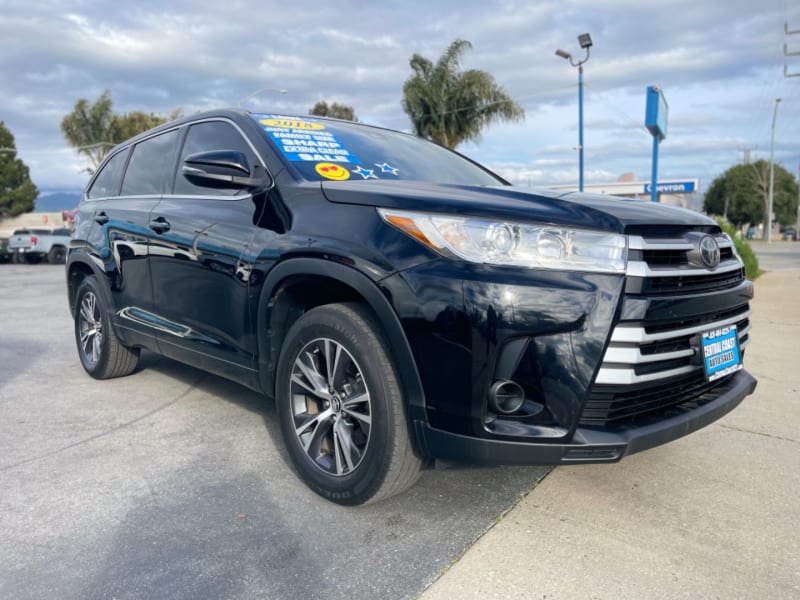 Toyota Highlander 2018 price $22,999