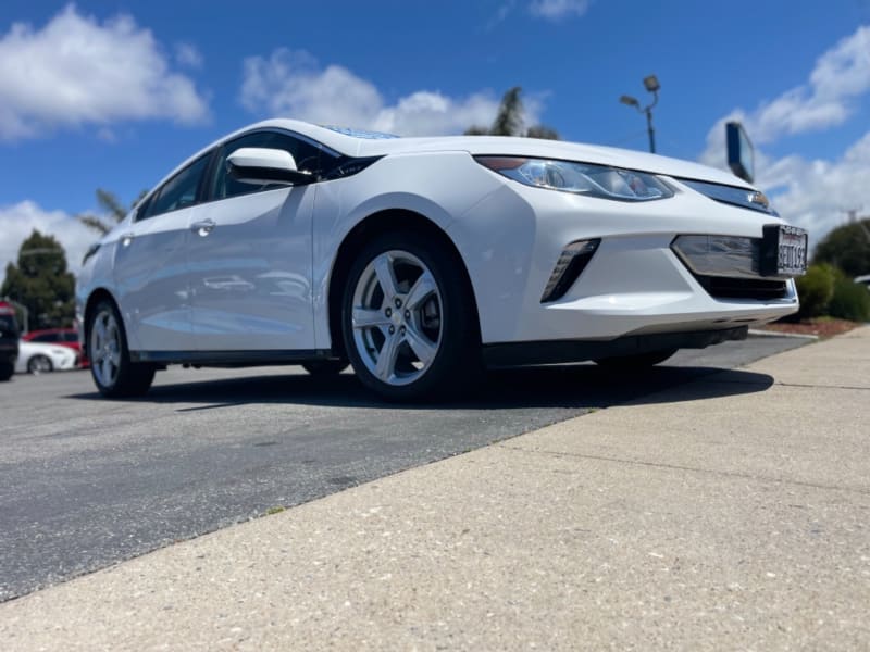 Chevrolet Volt 2018 price $17,999