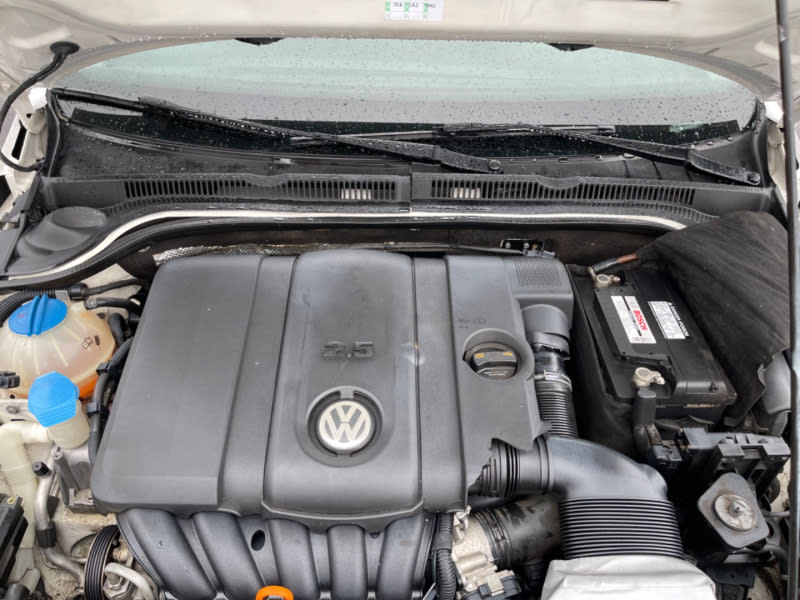 Volkswagen Jetta Sedan 2012 price $5,999
