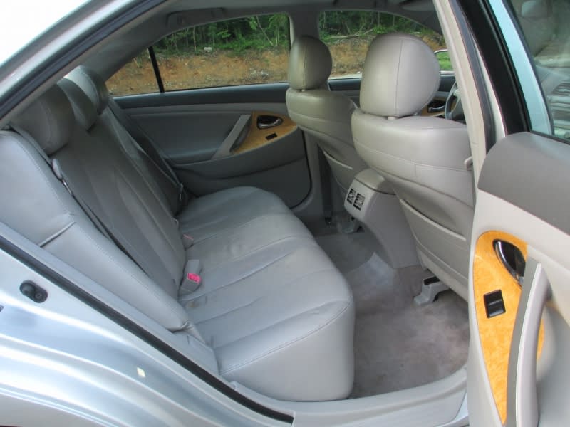 Toyota Camry 2007 price $6,495