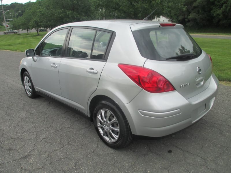 Nissan Versa 2012 price $4,995