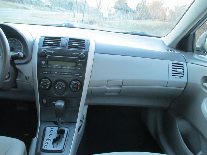 Toyota Corolla 2009 price $5,995