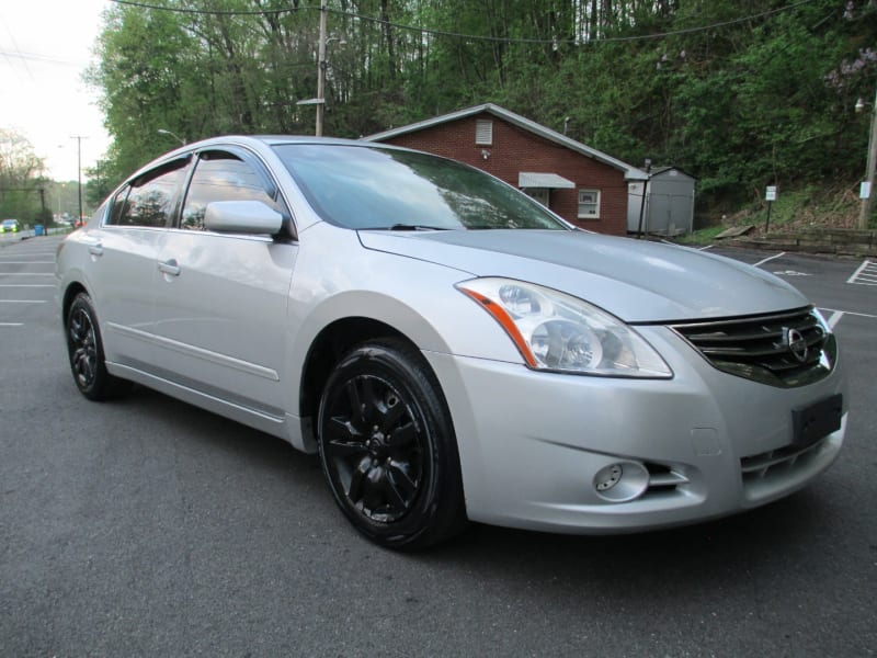 Nissan Altima 2012 price $4,895