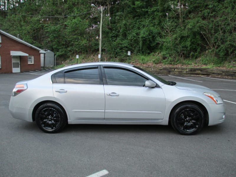 Nissan Altima 2012 price $4,895