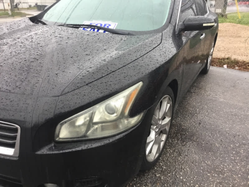 Nissan Maxima 2012 price $5,500