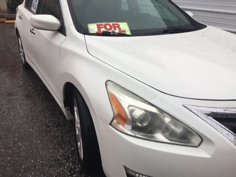 Nissan Altima 2015 price $6,500