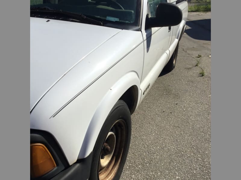 Chevrolet S-10 1997 price $2,500