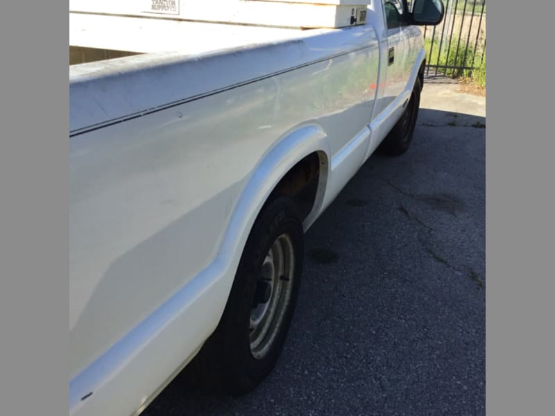 Chevrolet S-10 1997 price $2,500