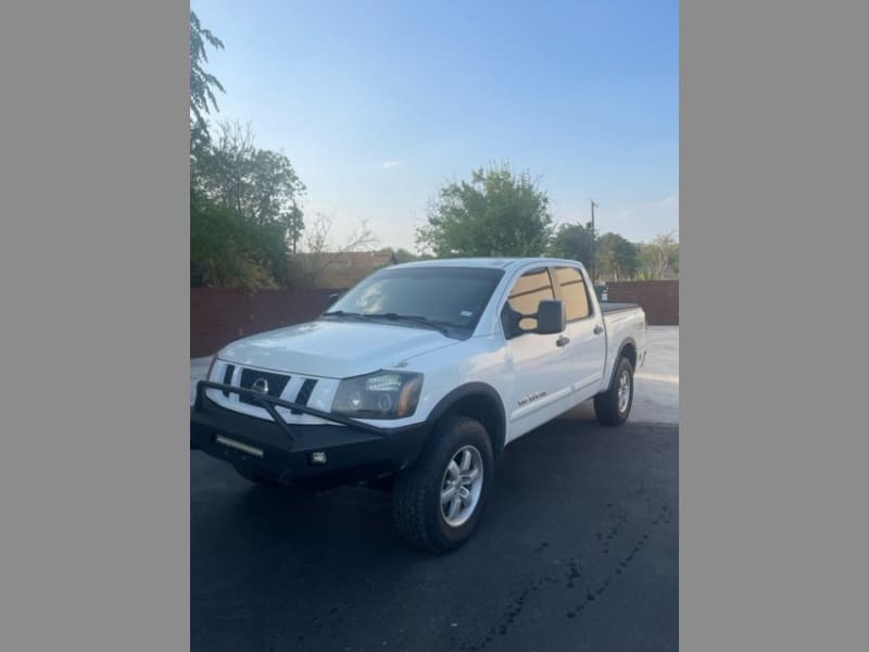 Nissan Titan 2011 price $7,499