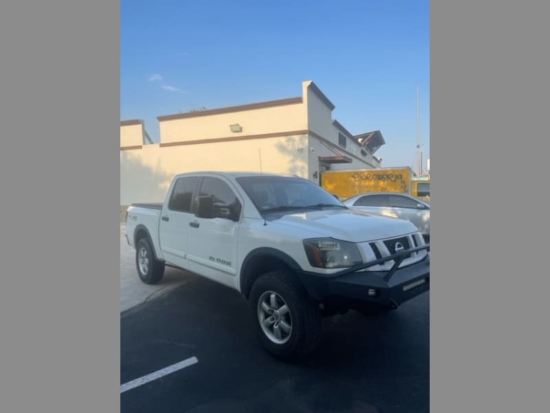 Nissan Titan 2011 price $7,499