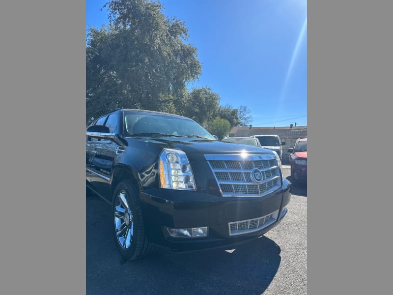 Cadillac Escalade ESV 2012 price $12,999