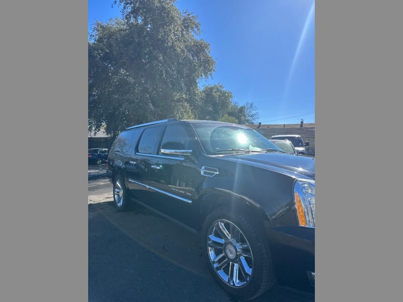 Cadillac Escalade ESV 2012 price $12,999