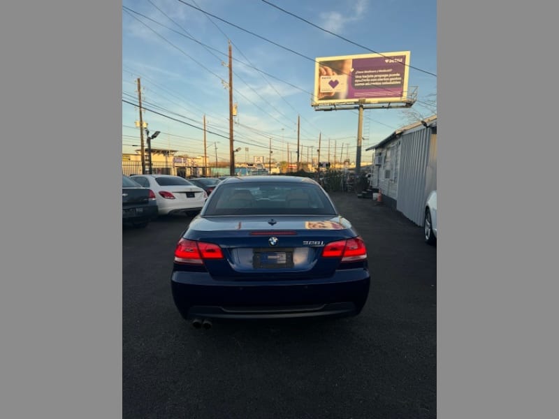 BMW 3-Series 2009 price $11,399