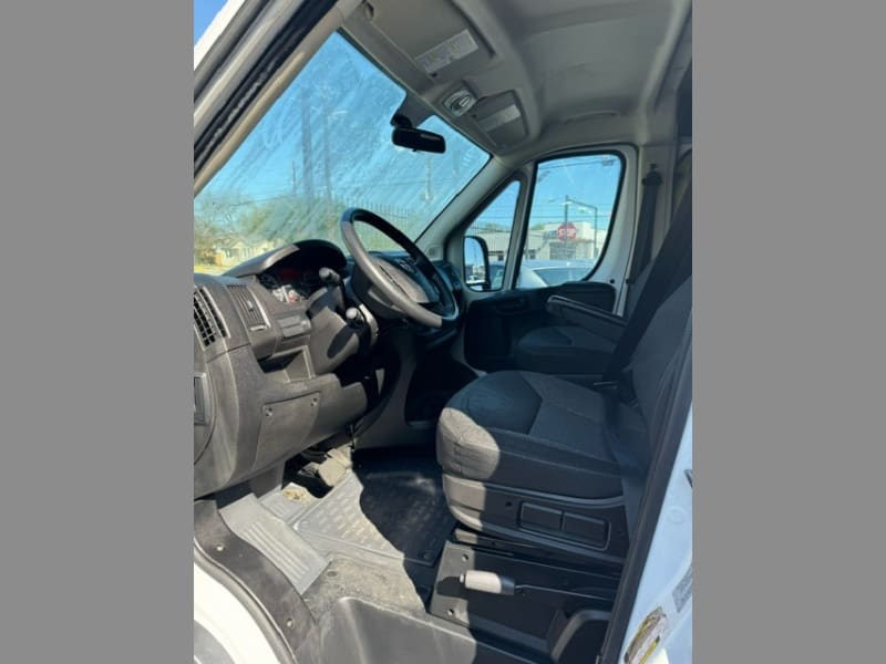 RAM ProMaster Cargo Van 2016 price $9,999