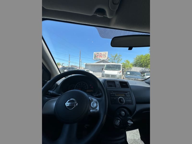 Nissan Versa 2014 price $4,999