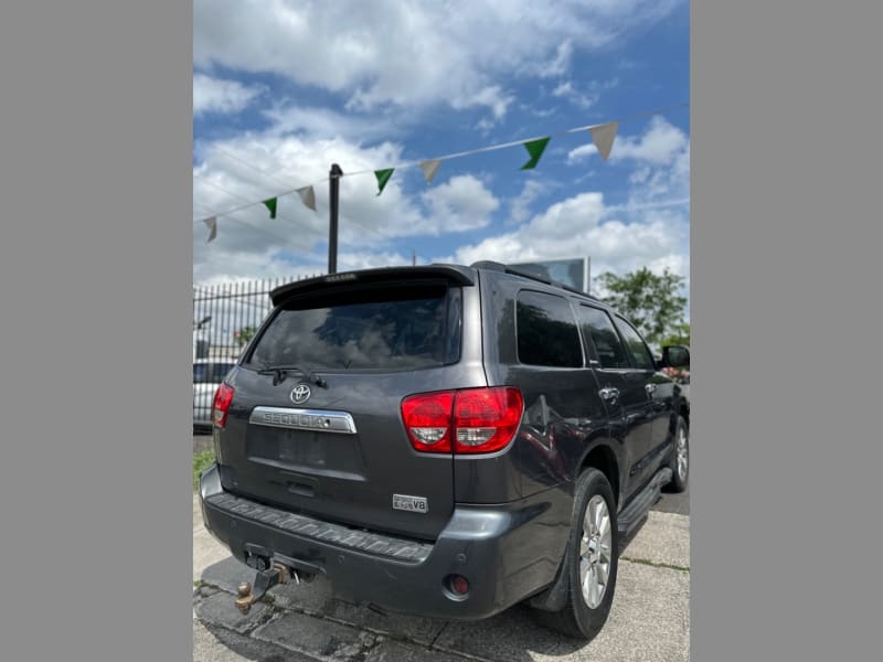 Toyota Sequoia 2012 price $7,999