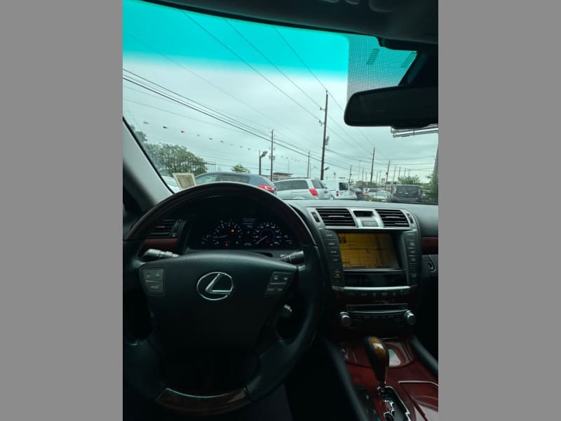 Lexus LS 460 2011 price $12,499