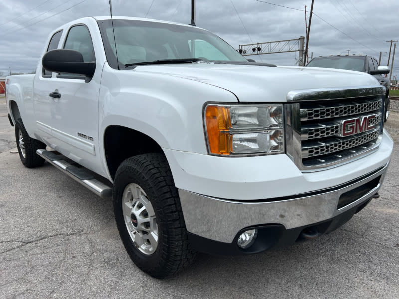 GMC Sierra 2500HD 2013 price $16,988