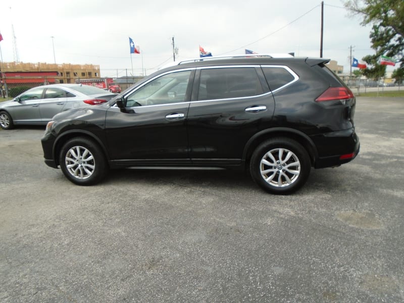 Nissan Rogue 2018 price $9,995