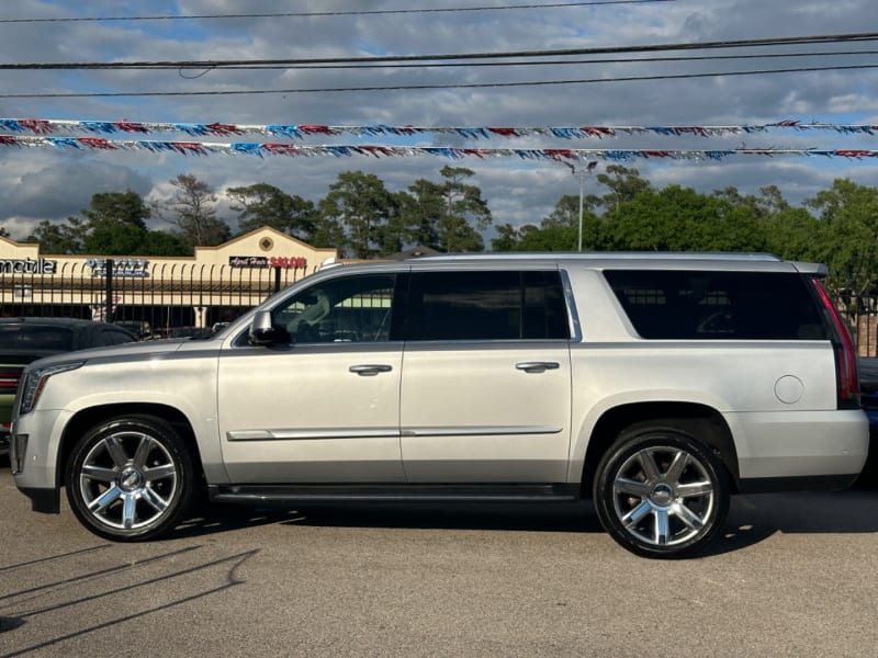 Cadillac Escalade ESV 2018 price $25,890