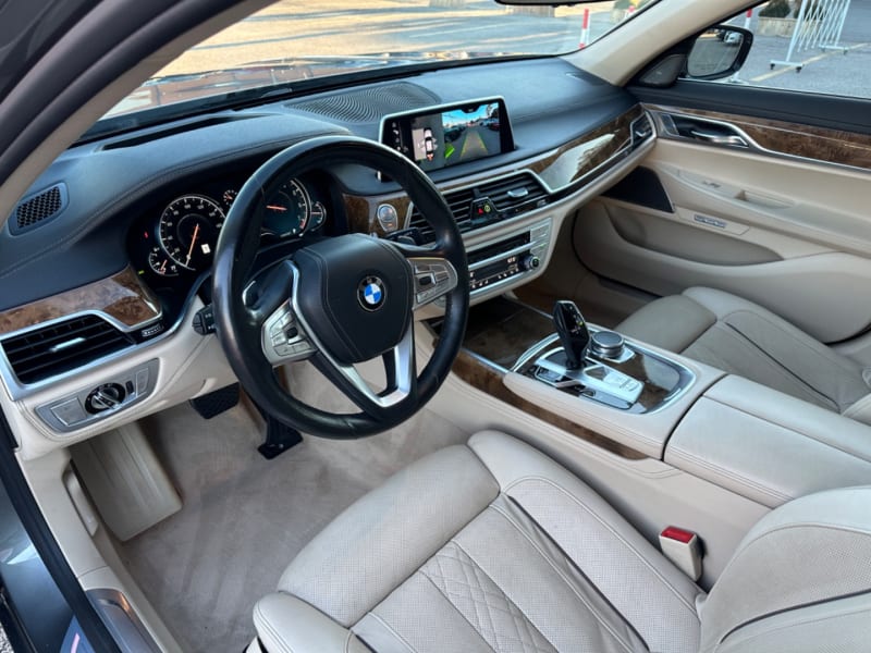 BMW 7-Series 2016 price $20,870