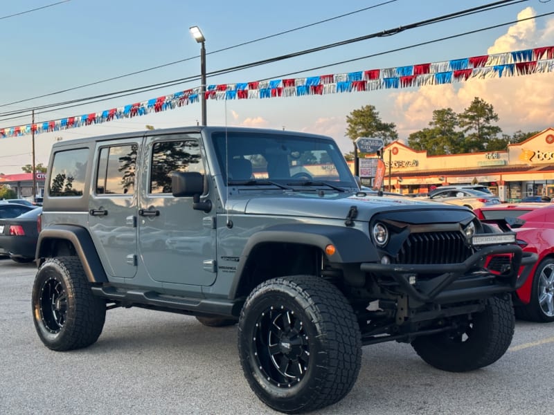 Jeep Wrangler Unlimited 2014 price $21,890